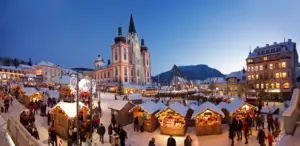 Weihnachtsmarkt am Hauptplatz in Mariazell