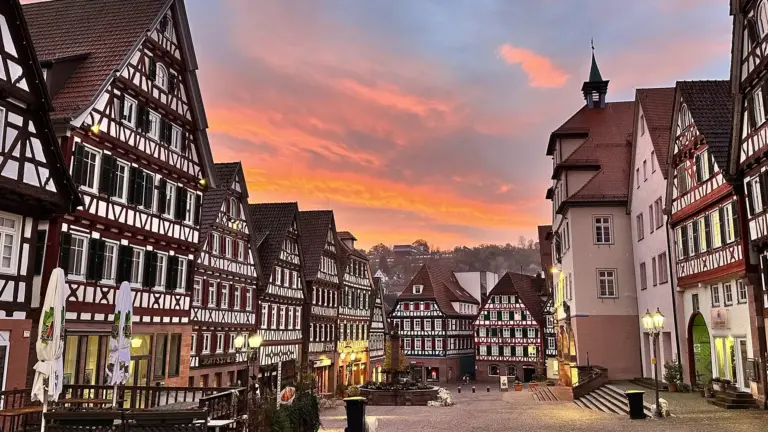 Calw_Fachwerkhäuser_Himmelsstimmung © Stadt Calw
