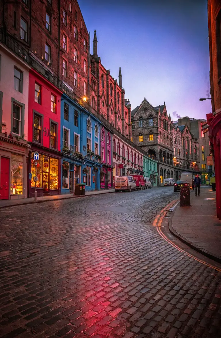 Edinburgh_jim-divine-qpQ7NQ2CXA4-unsplash
